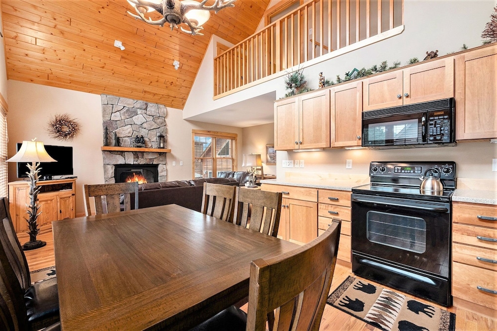 Solitude Bighorn 9 - Estes Park 2 Bedroom Condo by RedAwning - Property Image 34