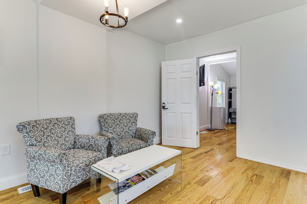 Pet-friendly Home w/ Spacious Yard in Avon!