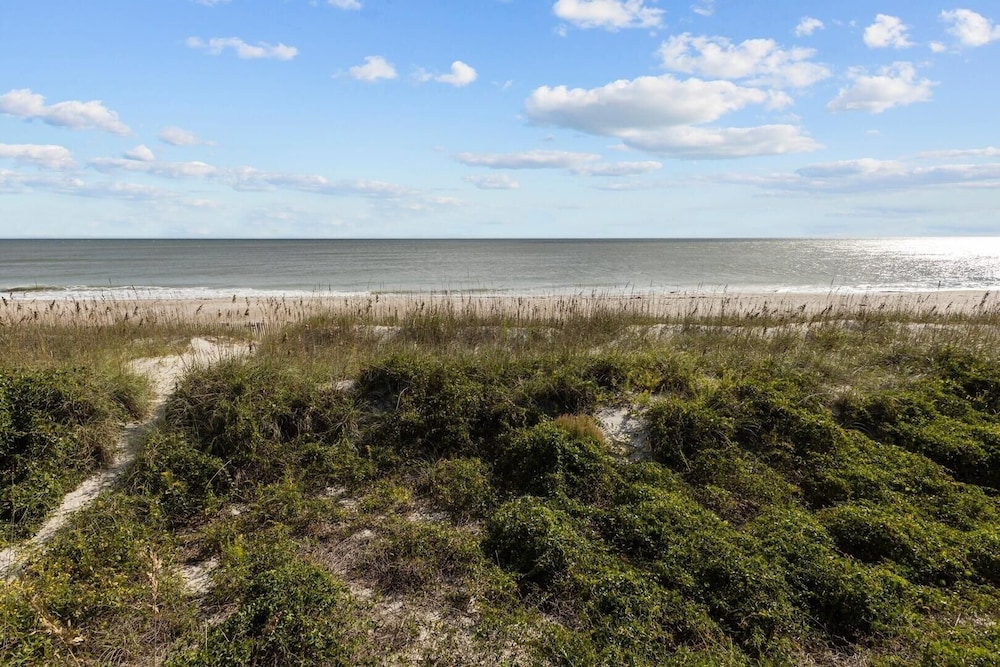 Beach Grove 3 Bedroom Home