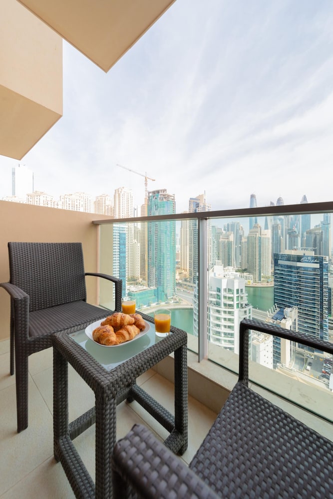 DXB - JW Marriott Dubai Marina - 2014 - DM