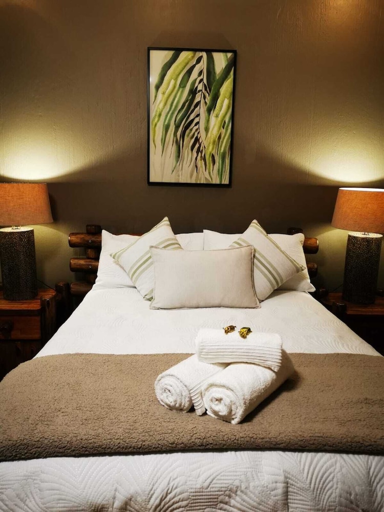 Room-indulgent Escape, Jet Bath, Stunnin