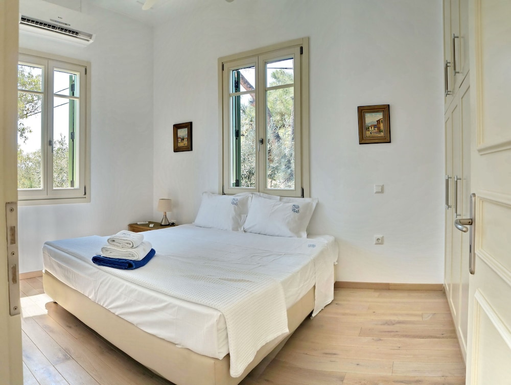 Ouzo Traditional House with private pool photo 5