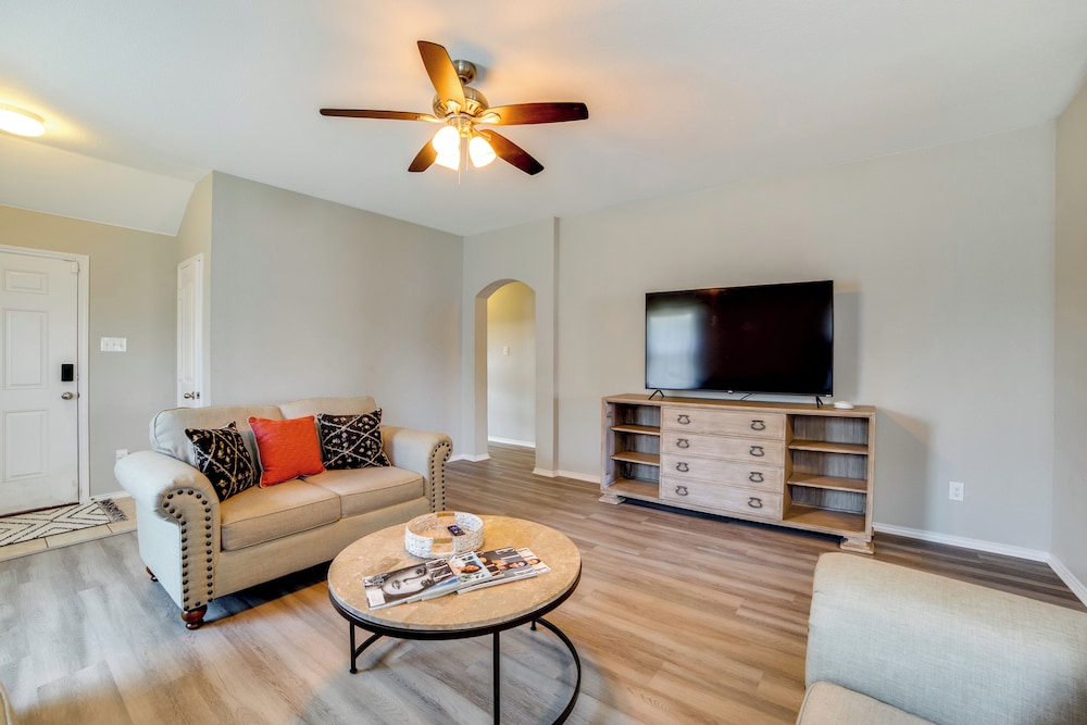 Quiet Suburban Home w/ Private Yard in Seagoville!