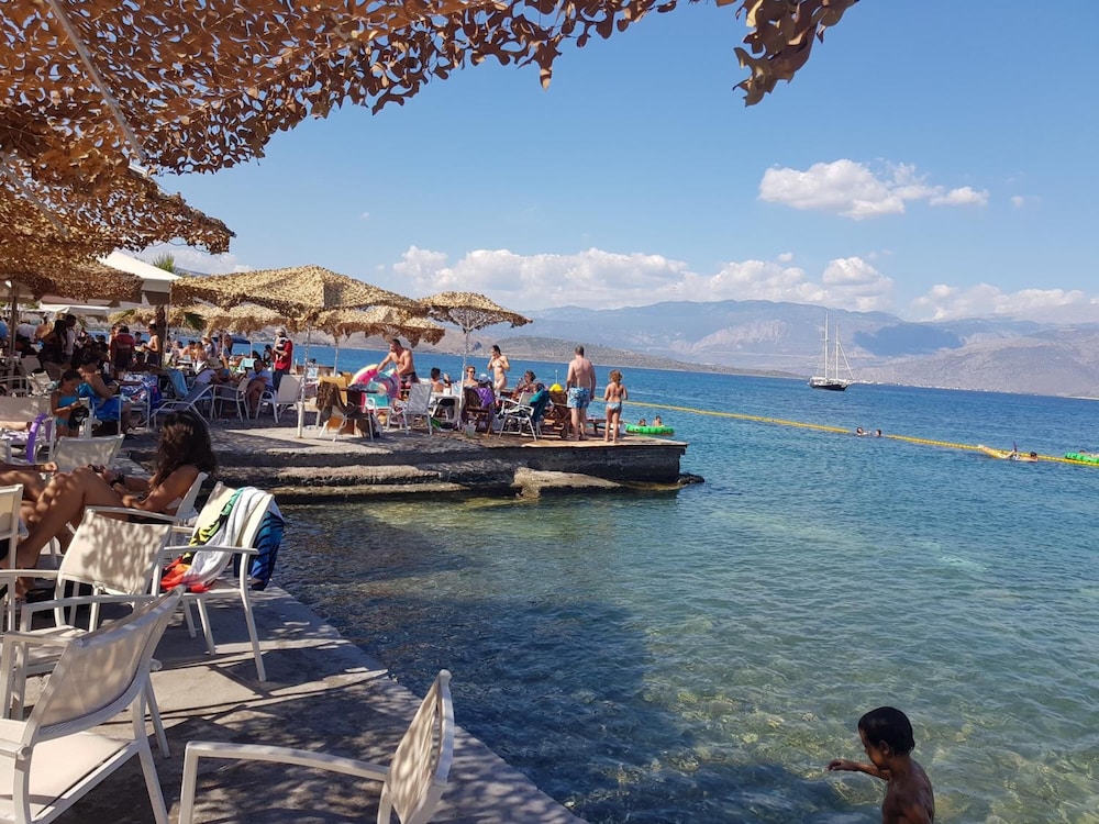Mira Mare Hotel en Delphi — human