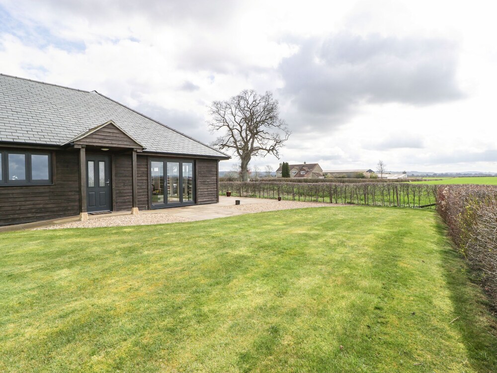 Yeovil Vacations - Rectory Farm View - Property Image 9