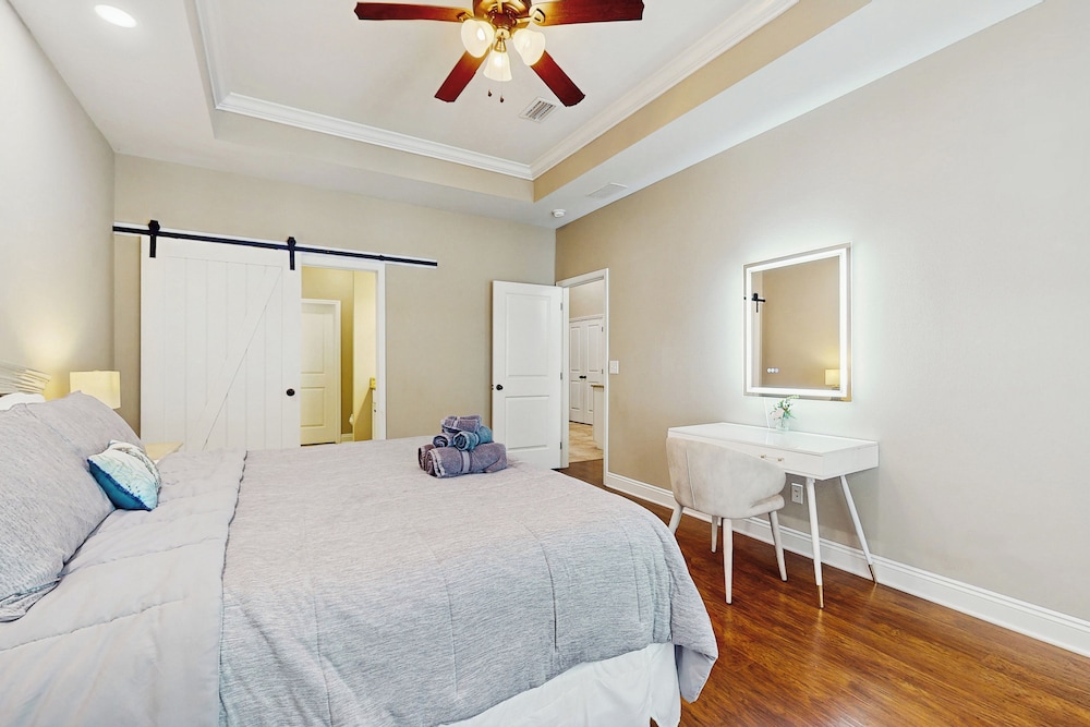 Spacious 5BR w/ Patio & W/D Near Beach
