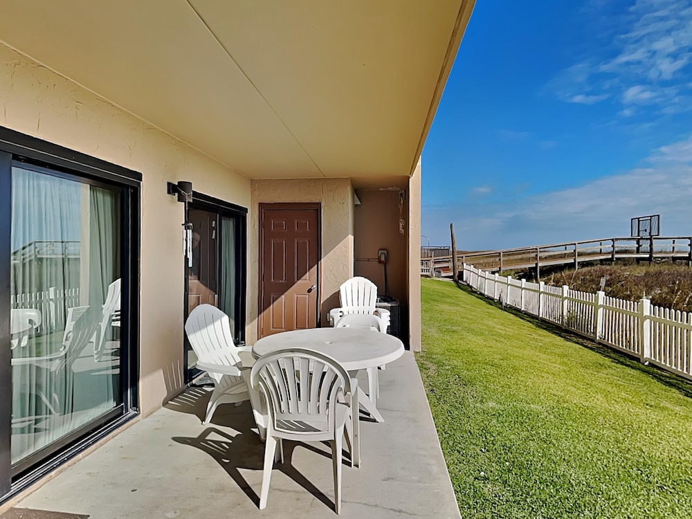 Ocean Breeze West by Southern Vacation Rentals
