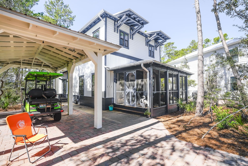 Magnolia Cottages by the Sea by Panhandle Getaways