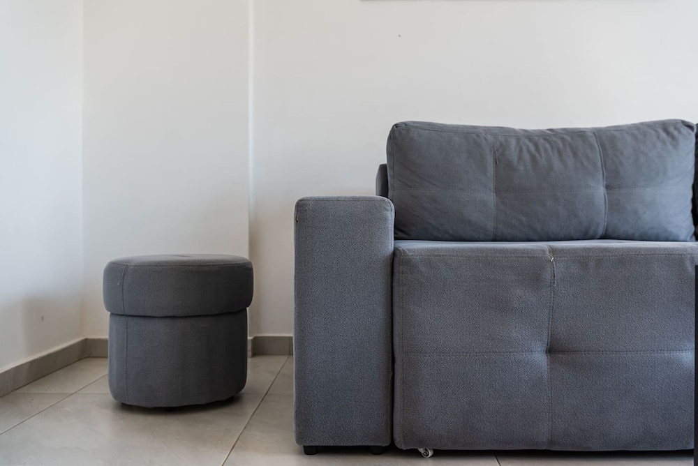Tranquil Apartment With Pool Access - Manjola