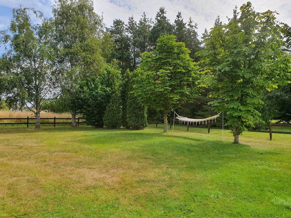 Villa w Open Fireplace and big Plot 5 min From the sea