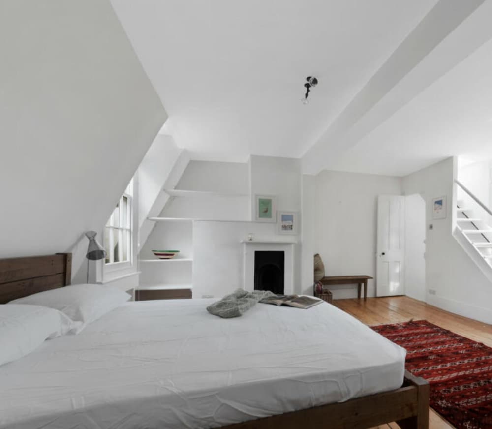 Centrally Located, Stunning 3bed 2bath, SE1