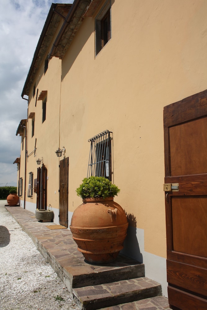 Agriturismo Comparini Le Balze view 2