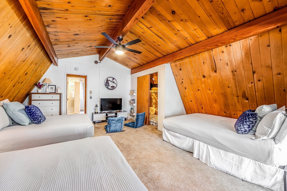 Cub Cabin #471