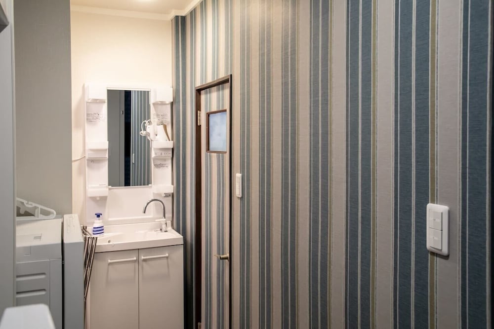 R-Guest Residence