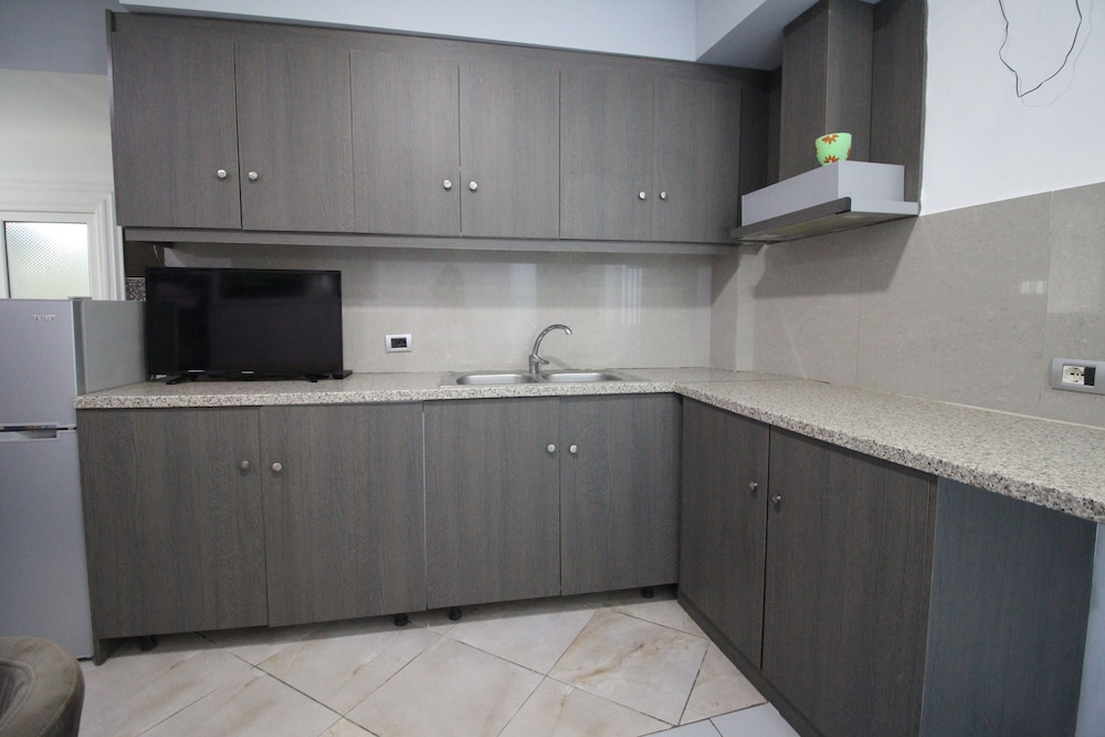 Andy Apartments