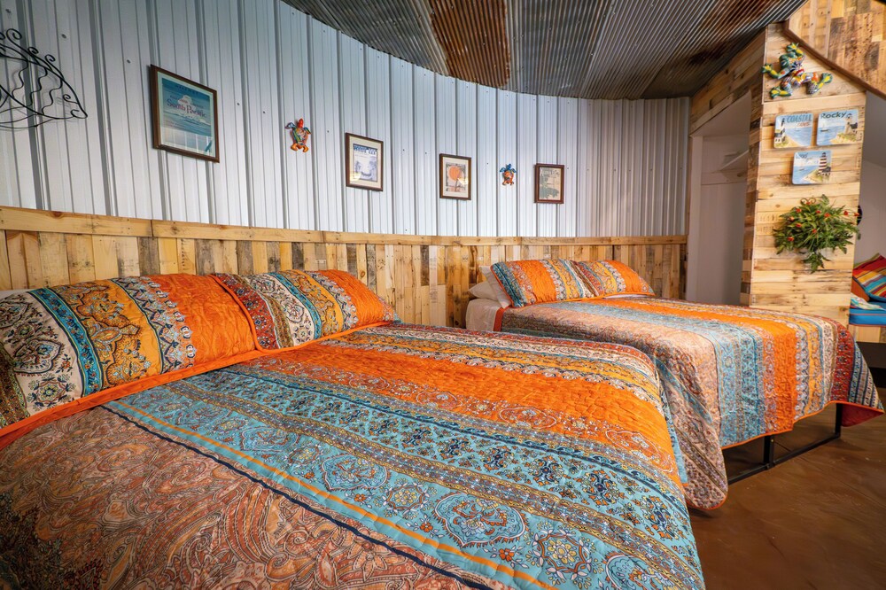 Hermann Grain Bins BNB