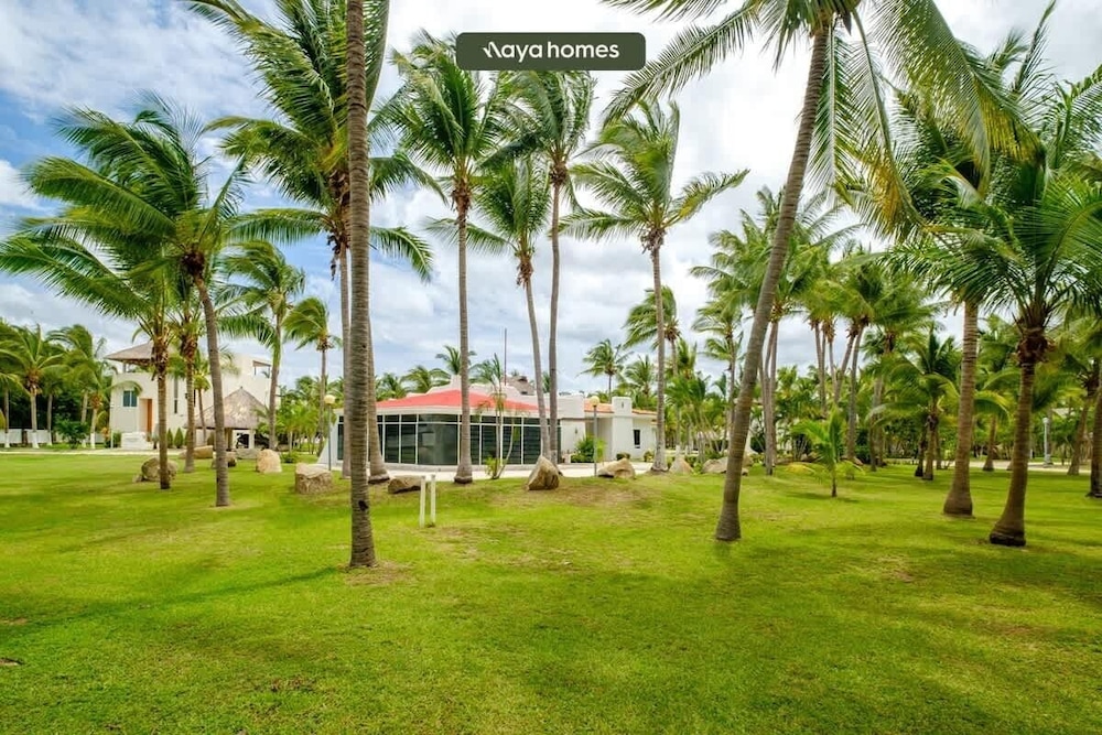 Amazing House -private Pool - Tennis - Paddle Cour