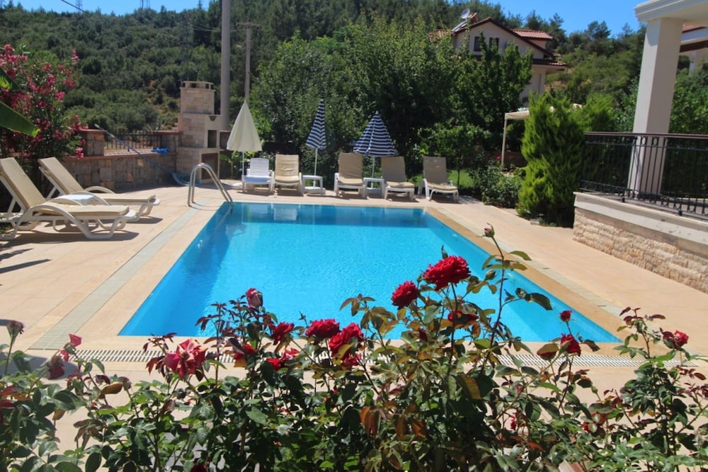 Opal Villa 1 by Villa Buketi view 5