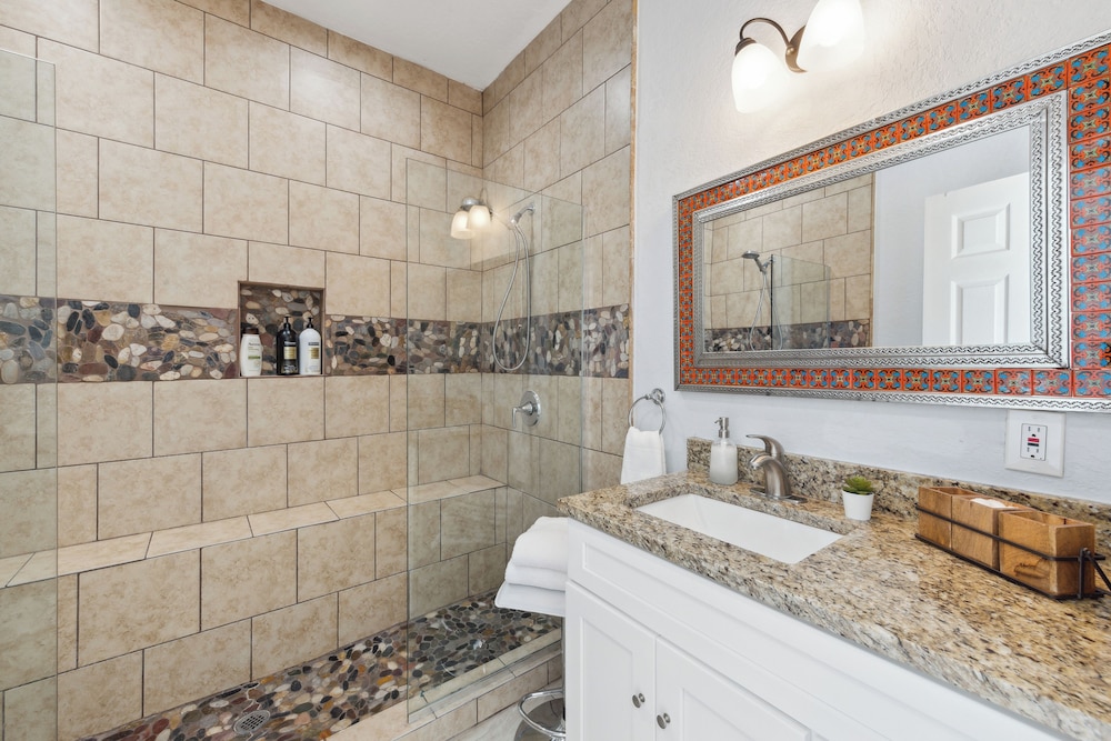 Walk to Alamodome! Stylish Home w/ Private Parking