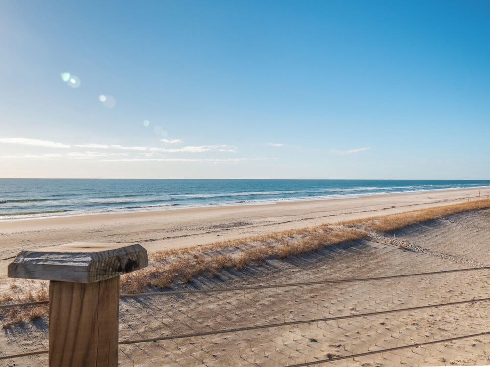 Sunray Cottage by Topsail Realty