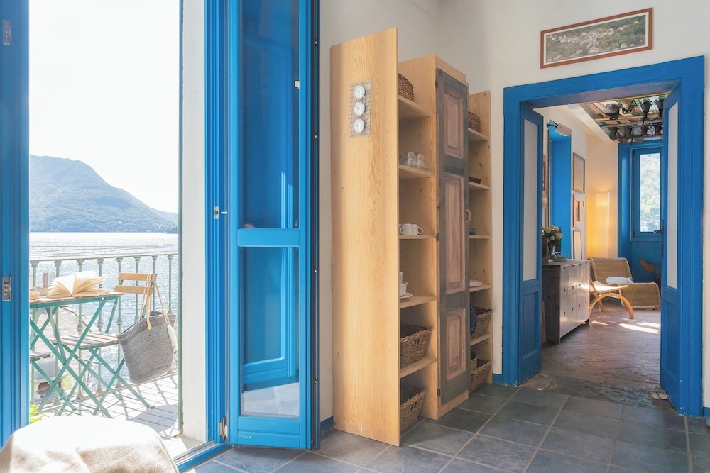 Deriva Apartment on Careno's Beach by Rent all Como