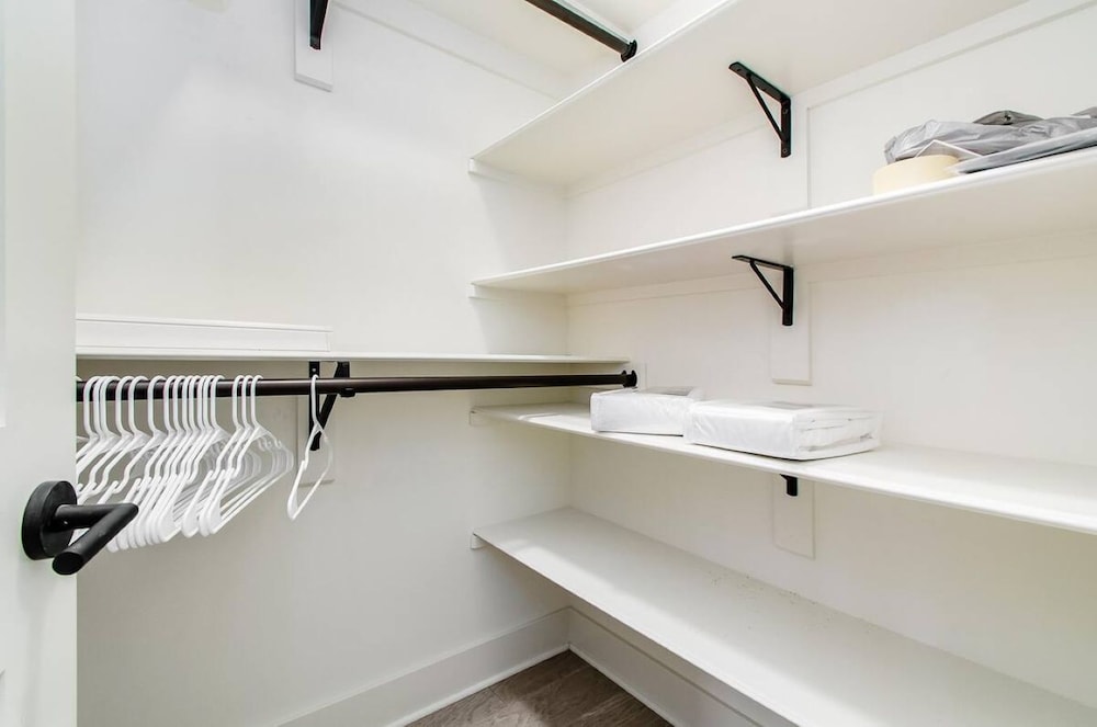 Jungle House Designer Residences – Downtown Columbus