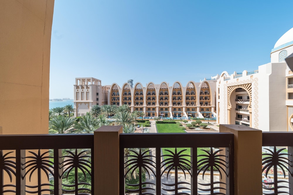 Simply Comfort Suites in Sarai Palm Jumeirah