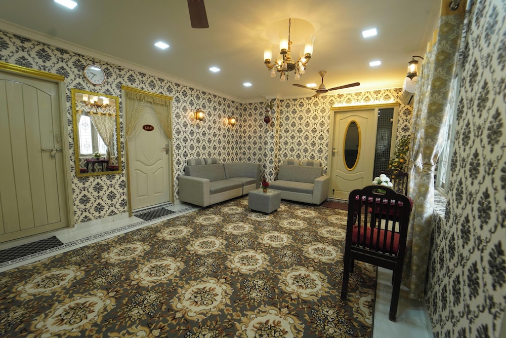 Blue Horizon Apartment 2bhk Nr Marina Beach