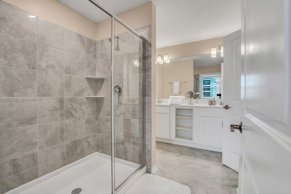 3180 Para Unit 101 3 Bedroom Townhouse