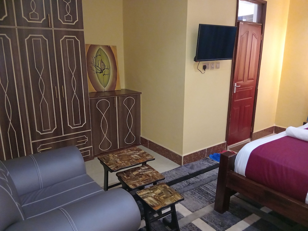 Keriwest Hotel