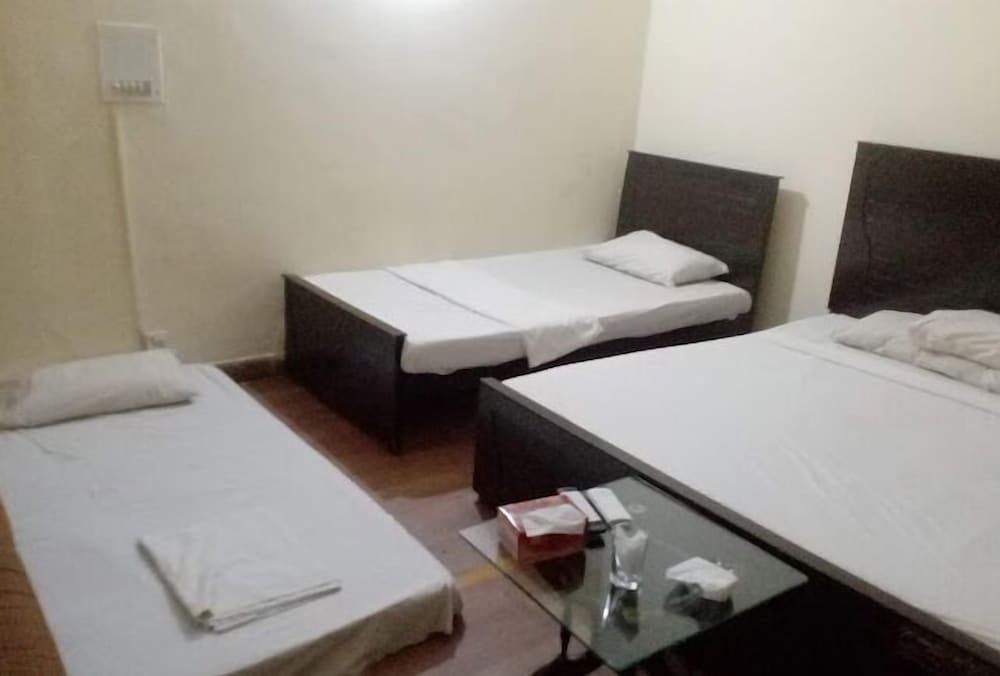 Islamabad Residency Guest House view 5
