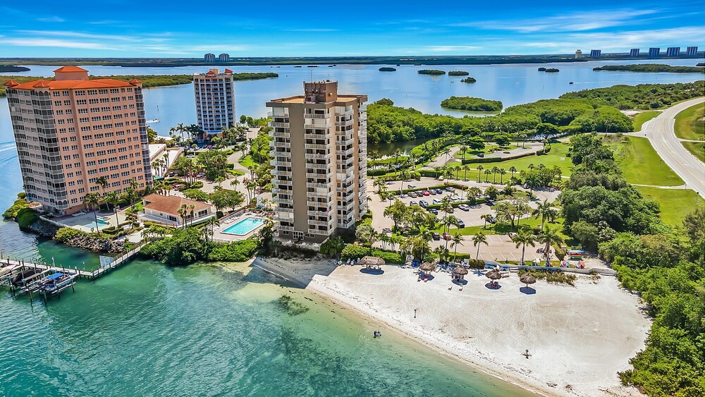 Lovers Key Beach Club 501