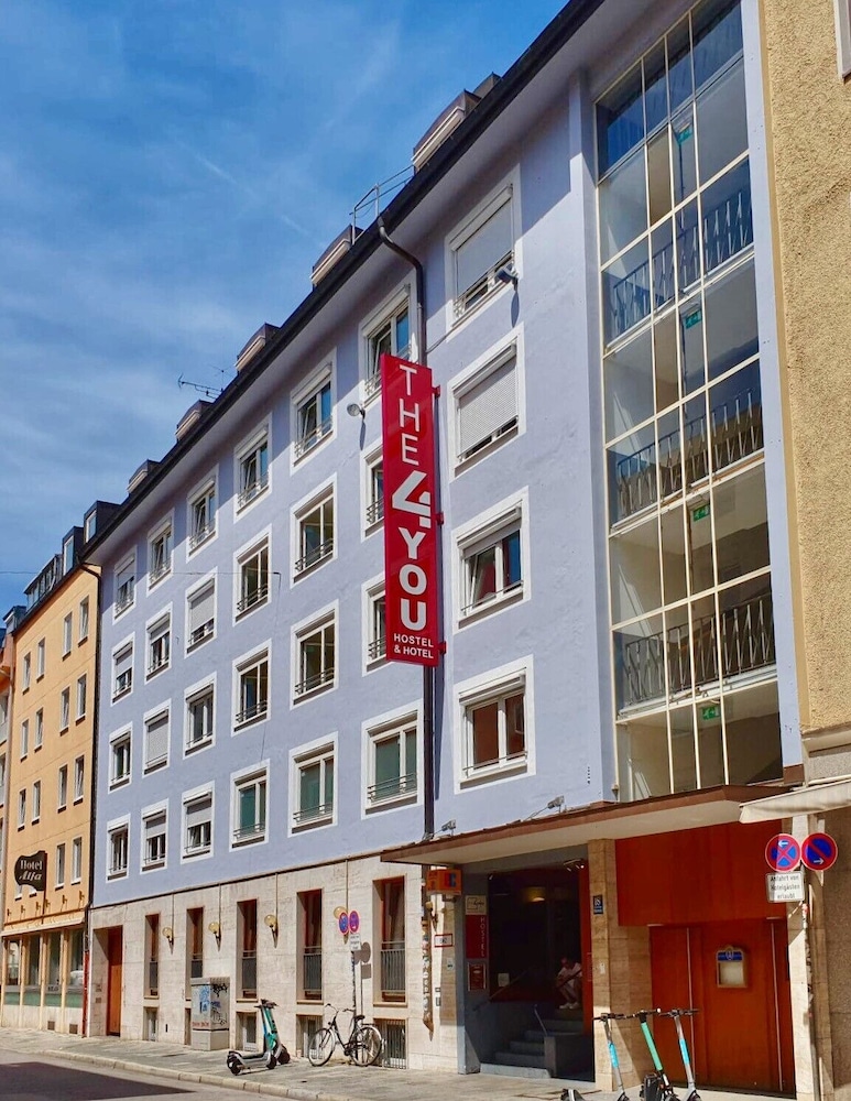 The 4 You Hostel & Hotel