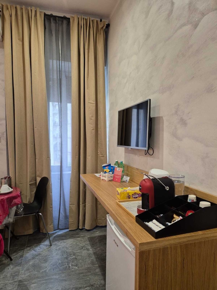 Clale Rooms