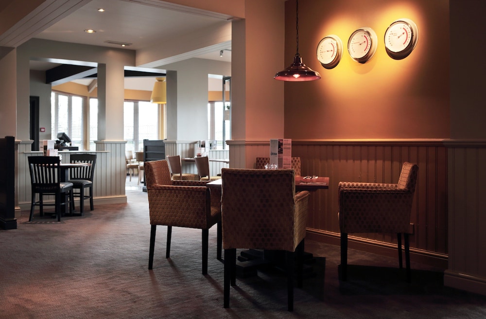 Premier Inn Darlington East - Morton Park, photo 11