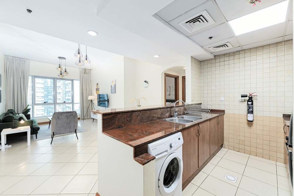 Marina Diamond 1 Short Stay