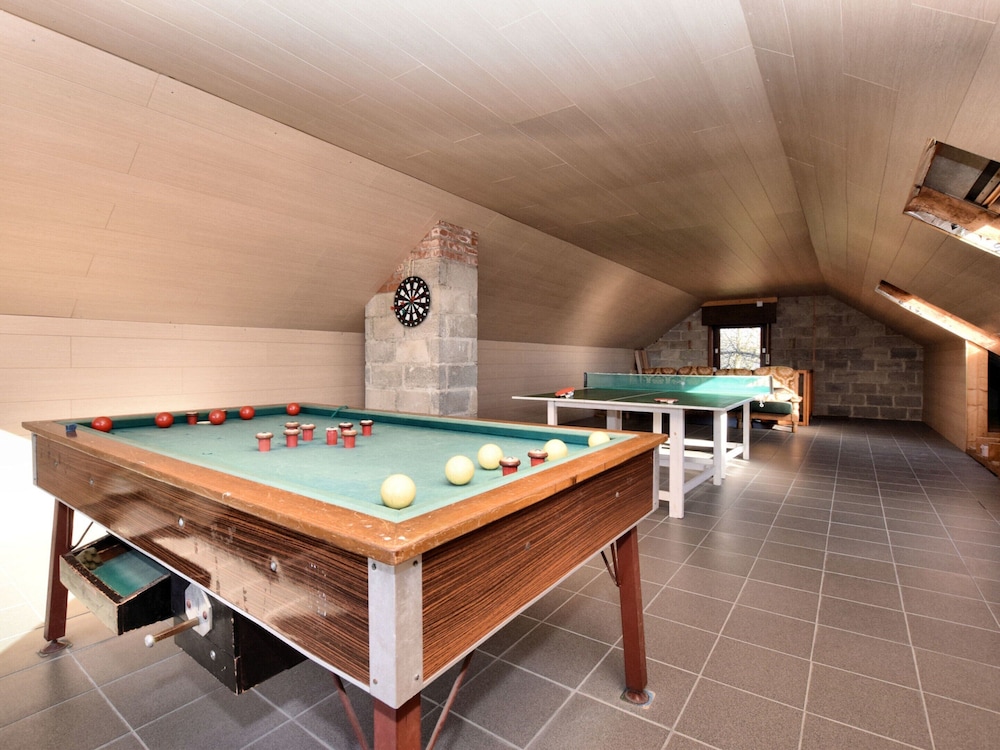 Holiday Home in Nadrin With Private Terrace