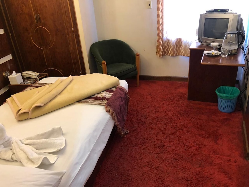 Photo 19