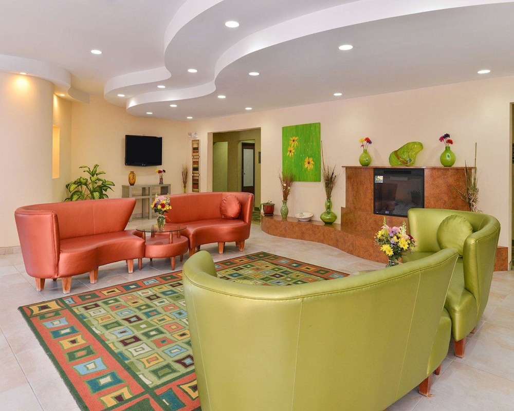 Quality Suites - Property Image 24