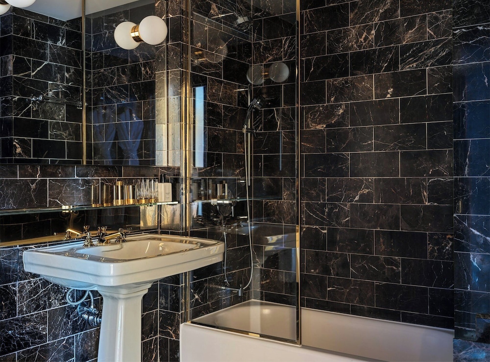 The Manner in the Unbound Collection by Hyatt-2