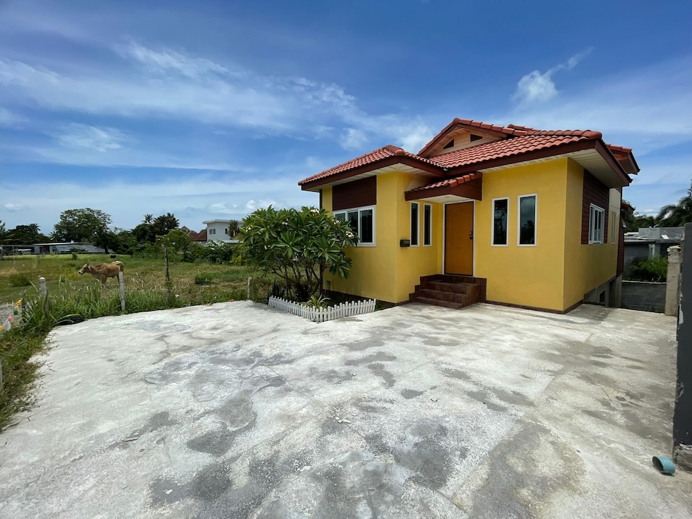 Quiet 2 bedroom house in Rawai