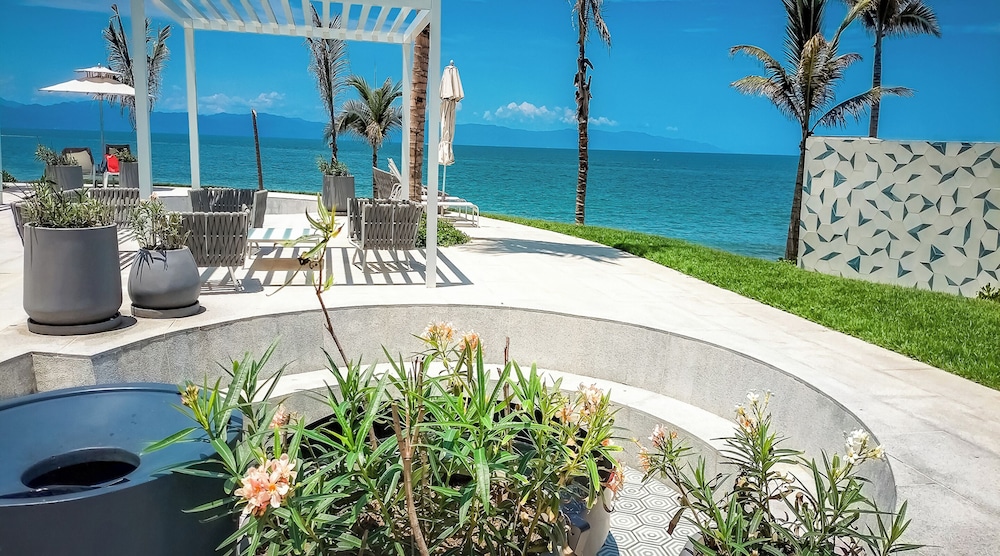Condo Maritima 9U by Kivoya