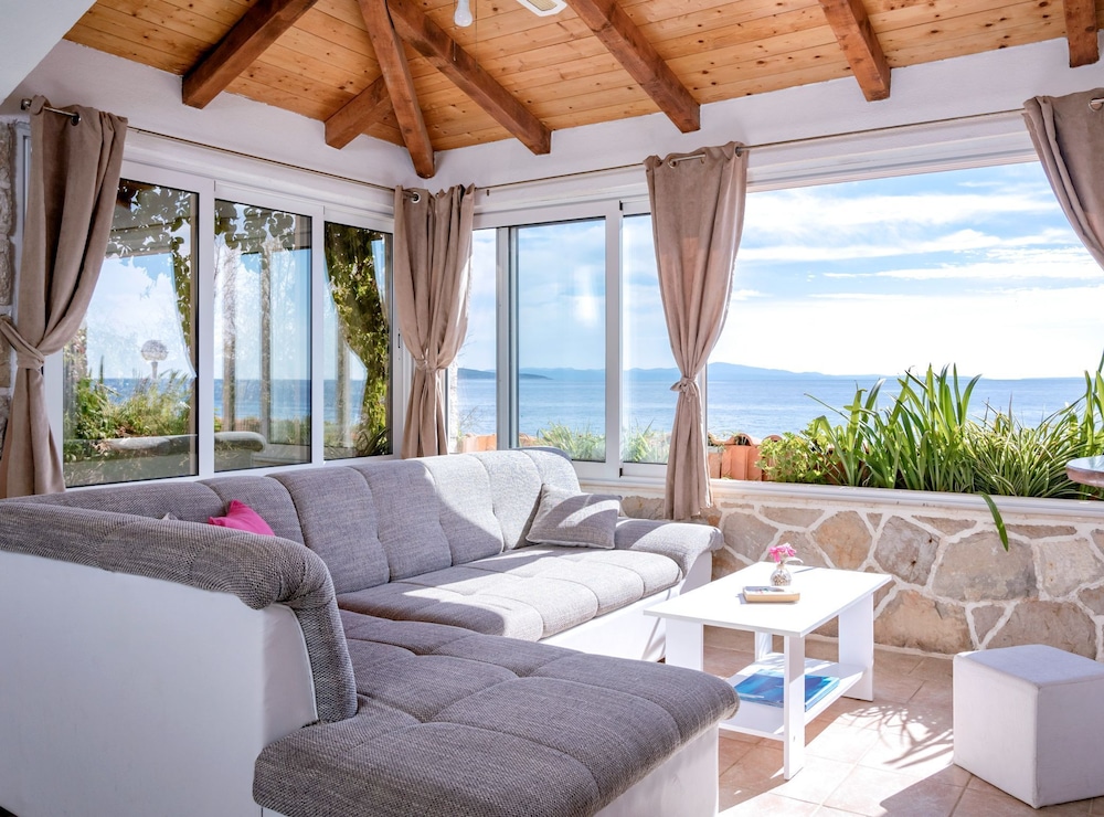 Apartment Spila
