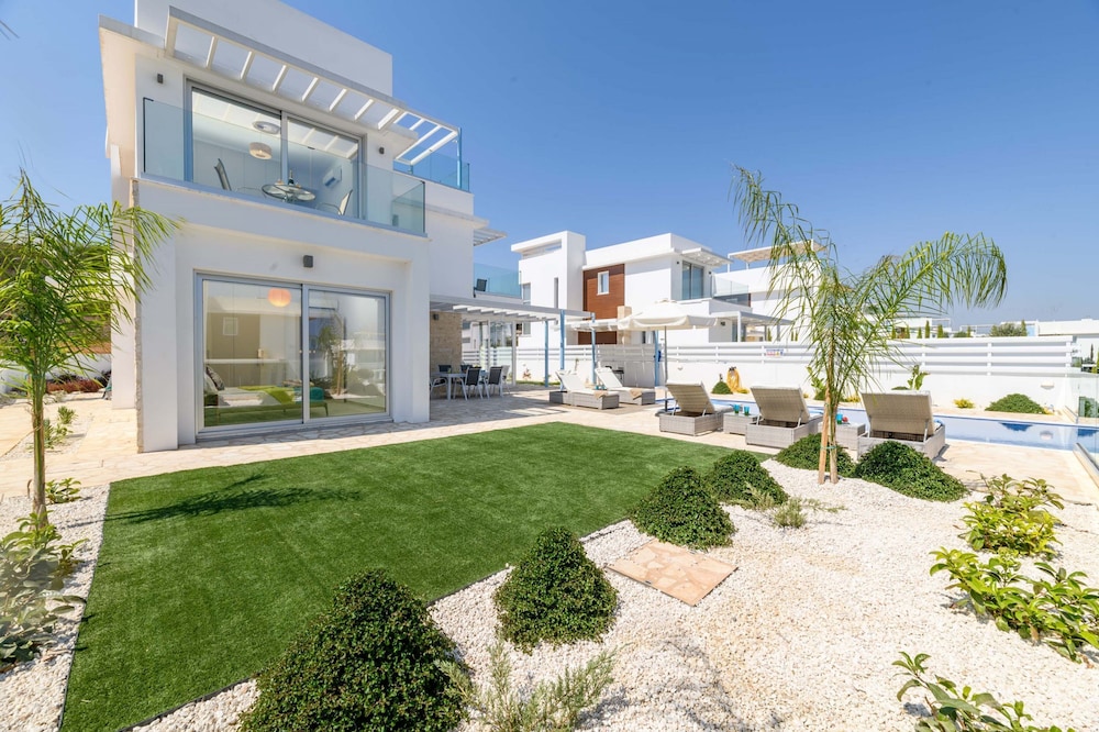 Mylos Lifestyle Seaview Villa 21