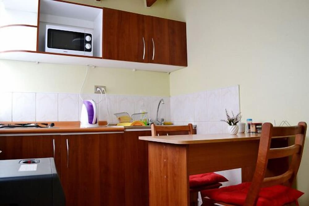Hostal Almenas