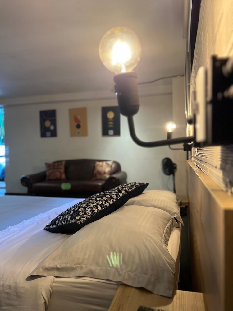 Frontera by Roots Rentals