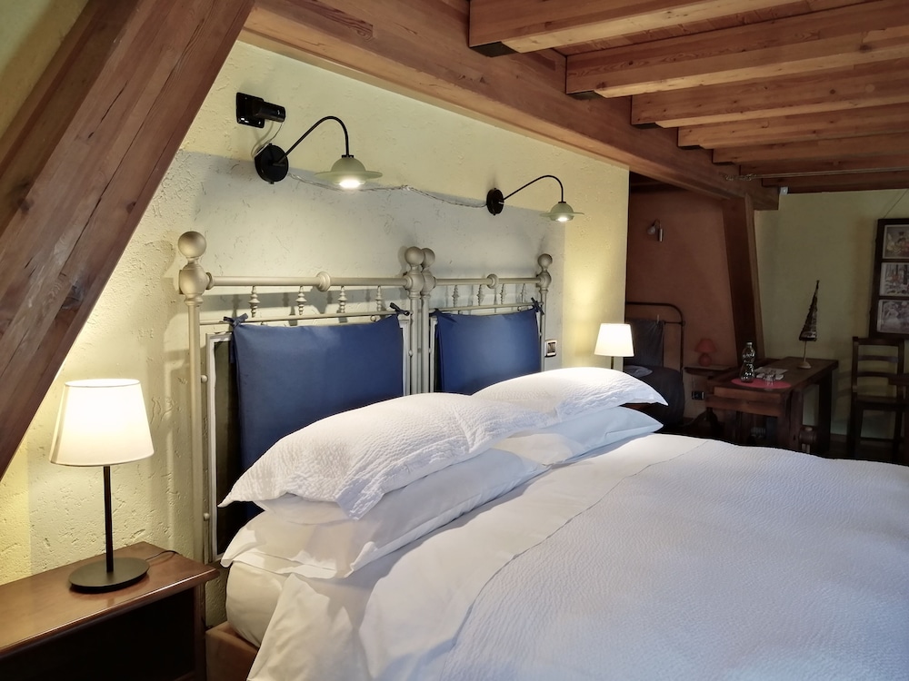 La Thuillettaz B&B Maisons de Montagne view 3