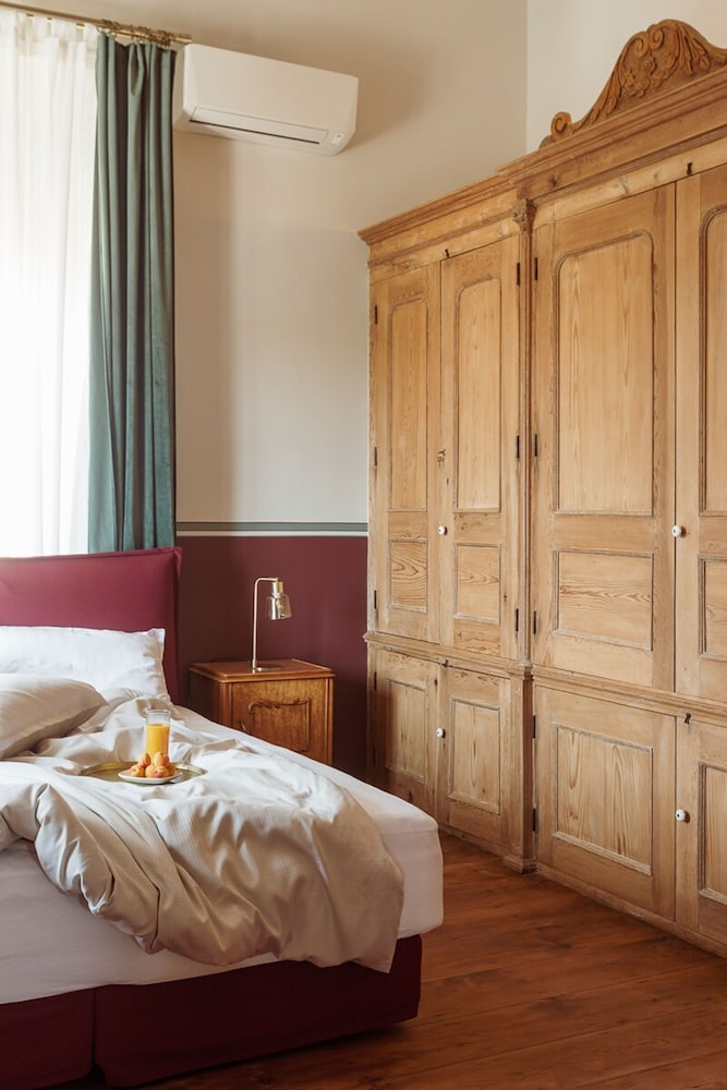 Saray Monumental Luxury Villa