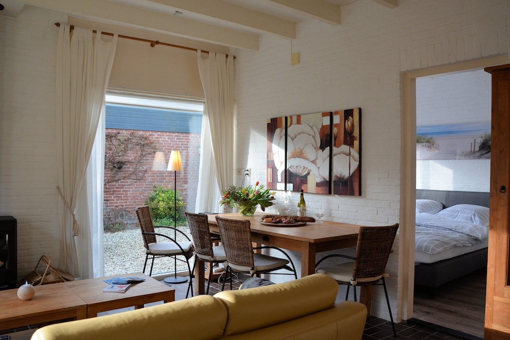 Photo 31