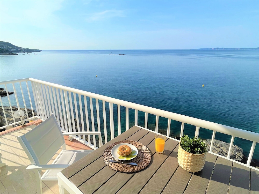 Apartment in Roses Near Canyelles Beach